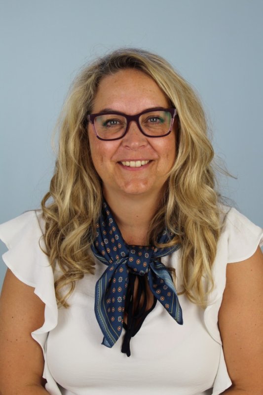 Dr. Féjáné Tóth Emese Karolina